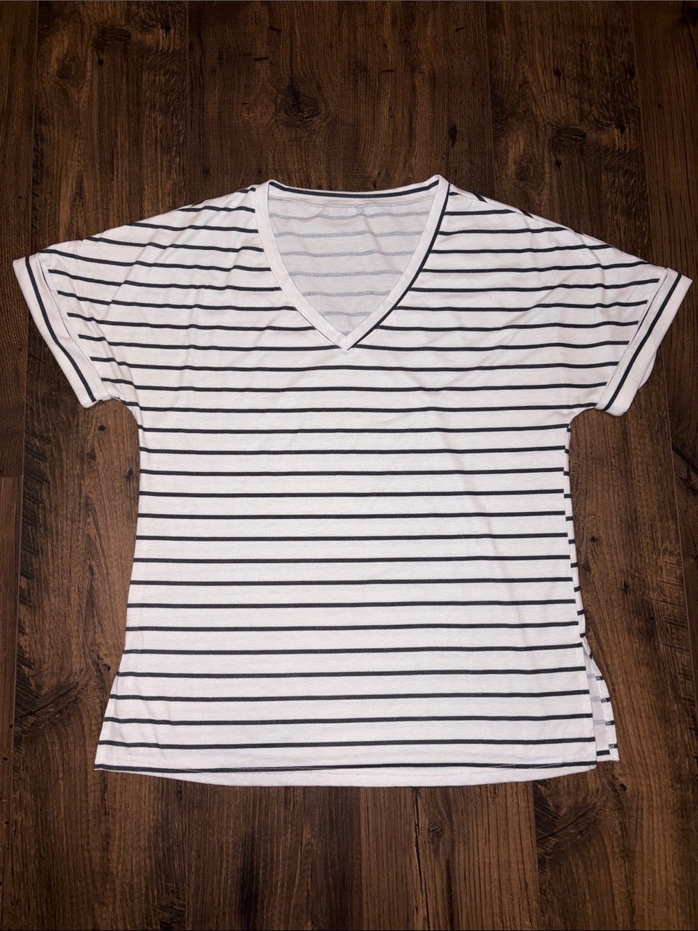 Amazon Women's White and Black Striped V-Neck Short Sleeve Tee